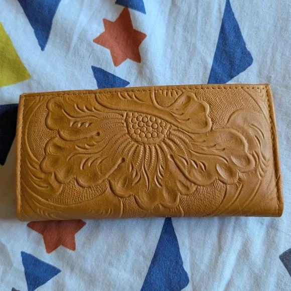 Genuine Leather Wallet from Mexico - Picture 7 of 8